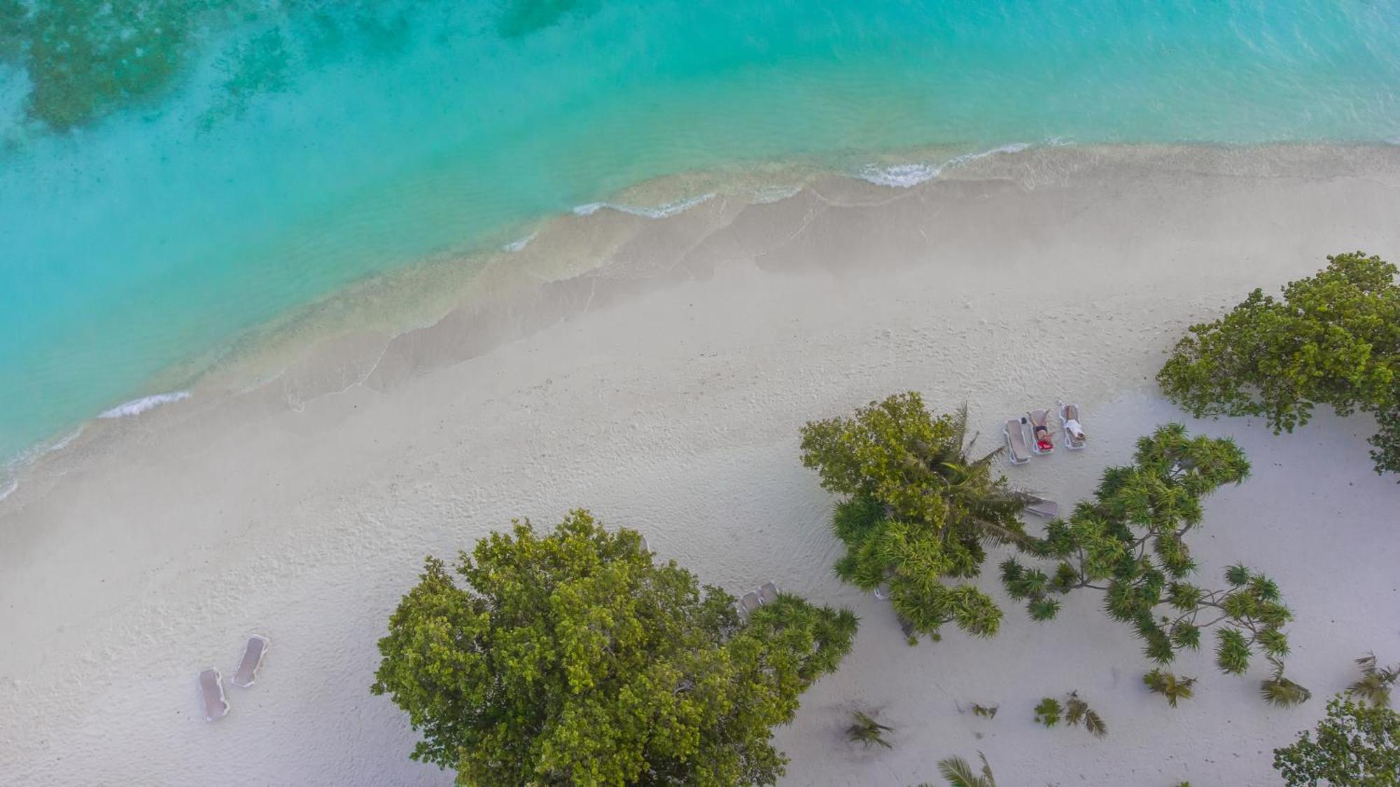 Tranquila Beach Hotel Rasdhoo Eksteriør billede