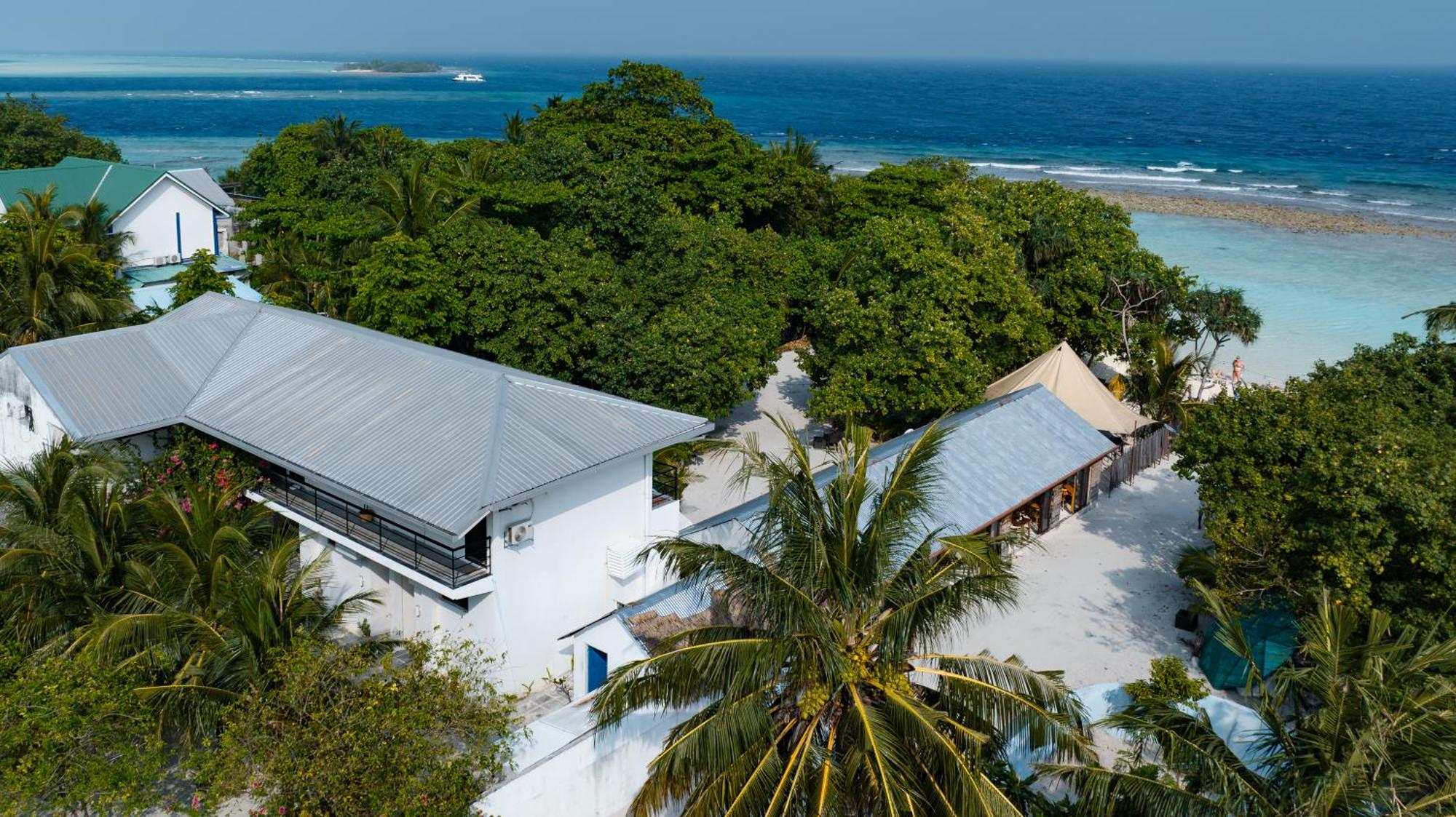 Tranquila Beach Hotel Rasdhoo Eksteriør billede