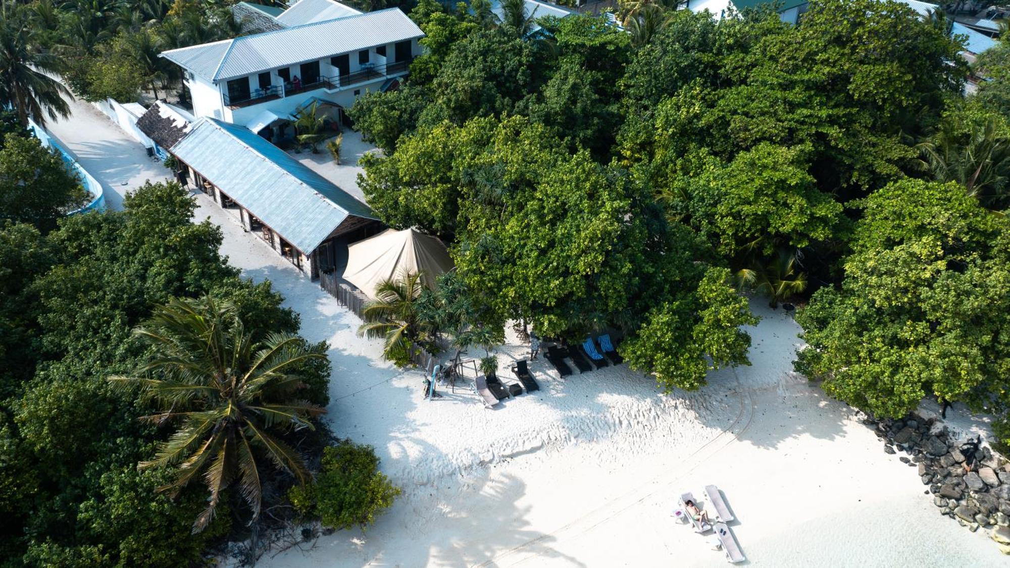 Tranquila Beach Hotel Rasdhoo Eksteriør billede