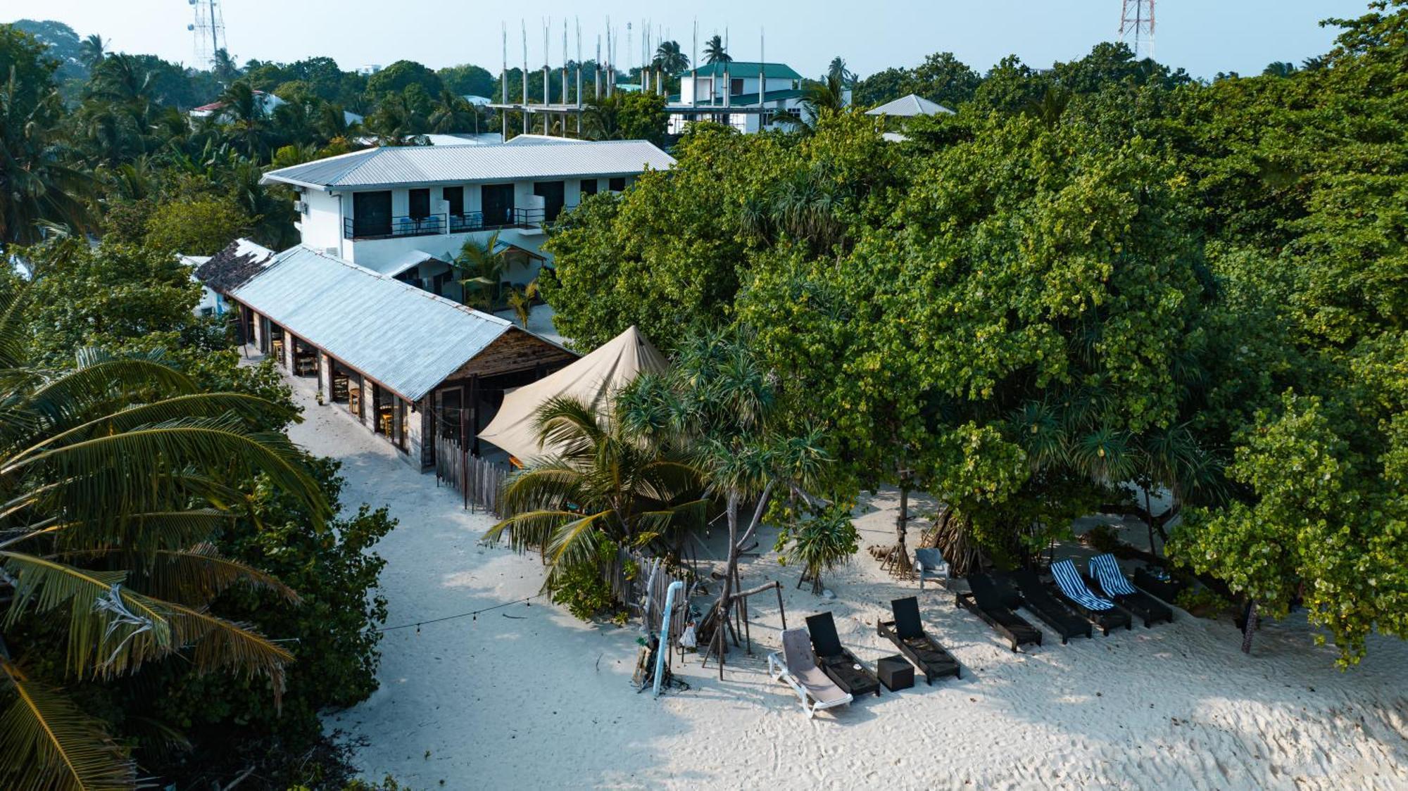 Tranquila Beach Hotel Rasdhoo Eksteriør billede