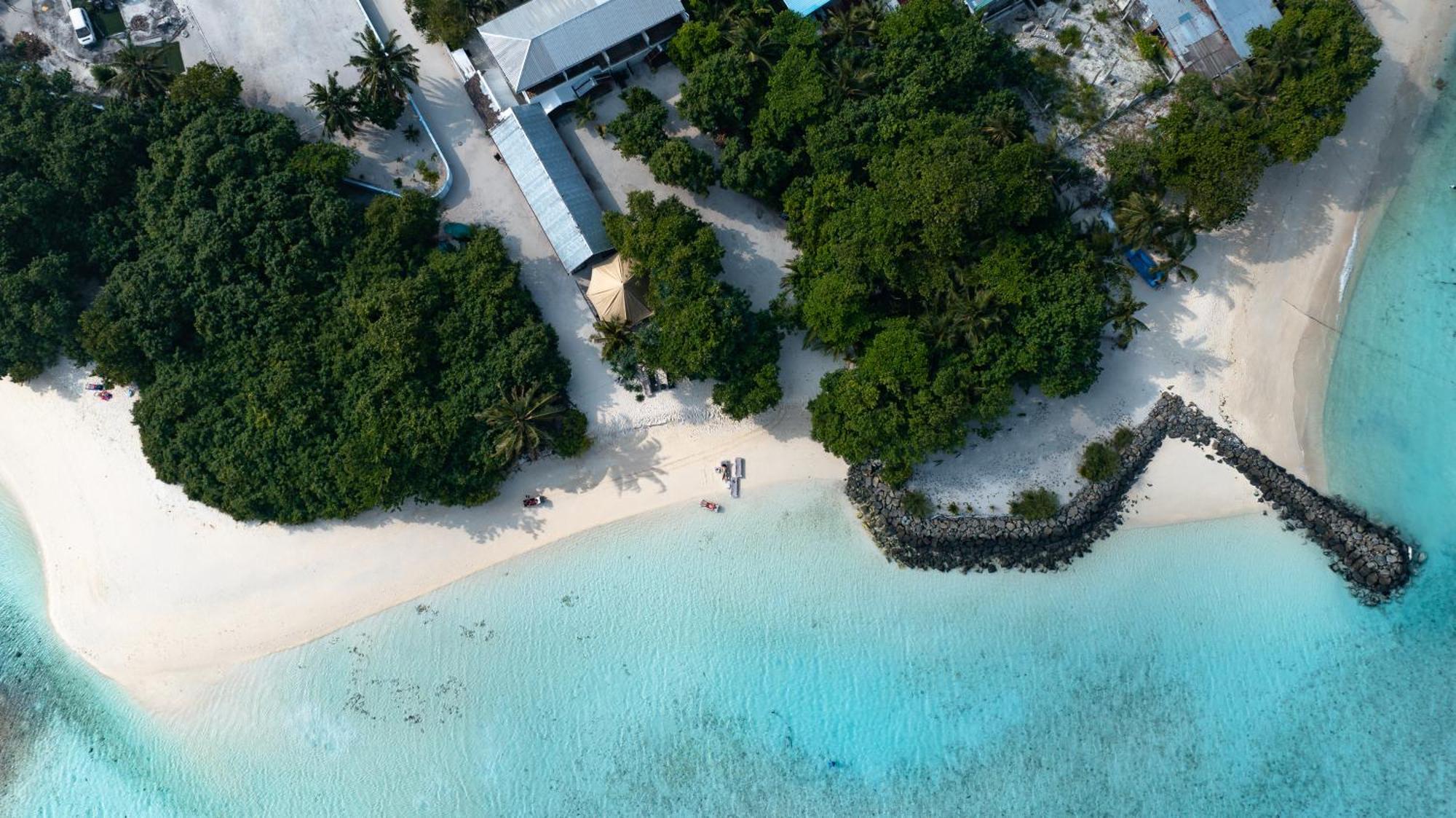 Tranquila Beach Hotel Rasdhoo Eksteriør billede