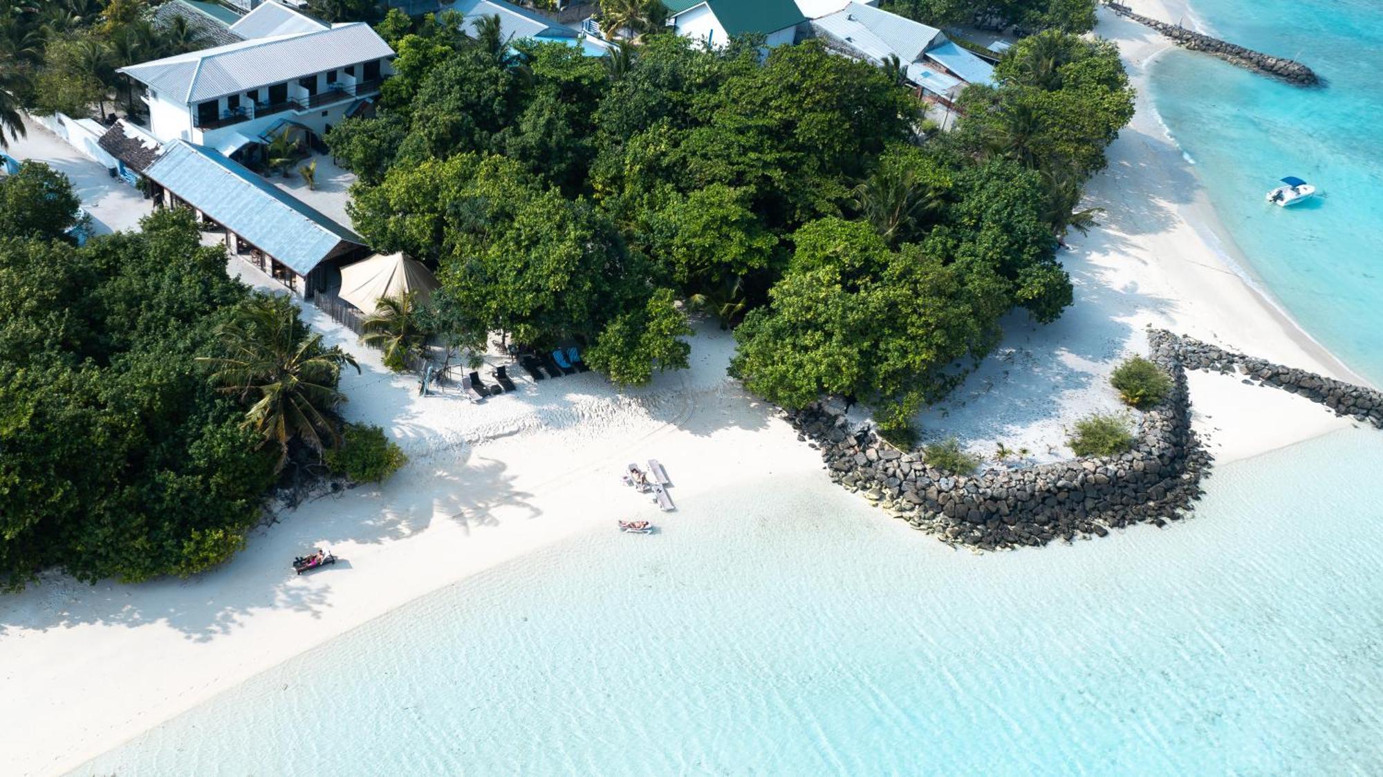 Tranquila Beach Hotel Rasdhoo Eksteriør billede